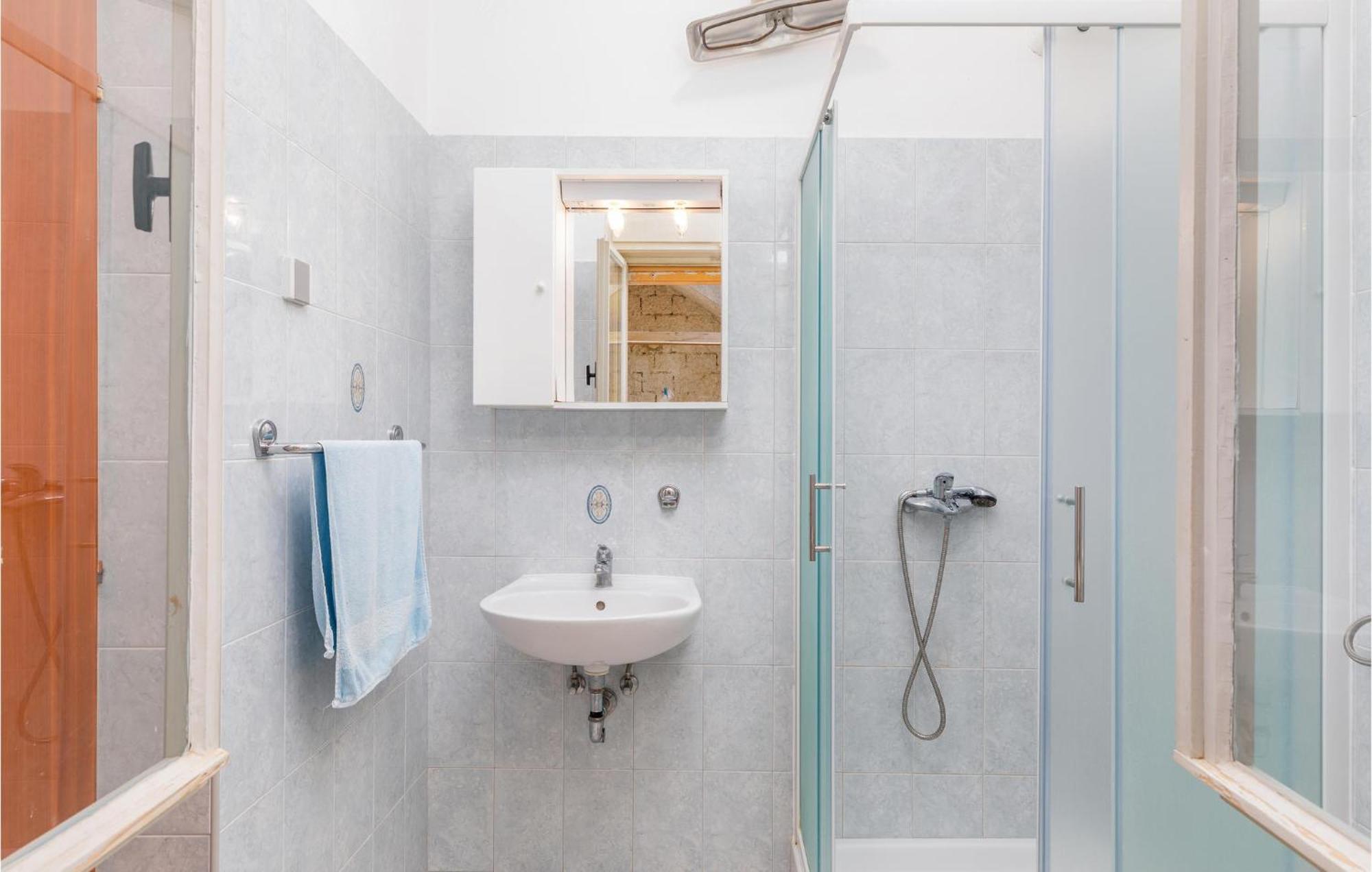 Lovely Apartment In Fazana With Kitchen エクステリア 写真