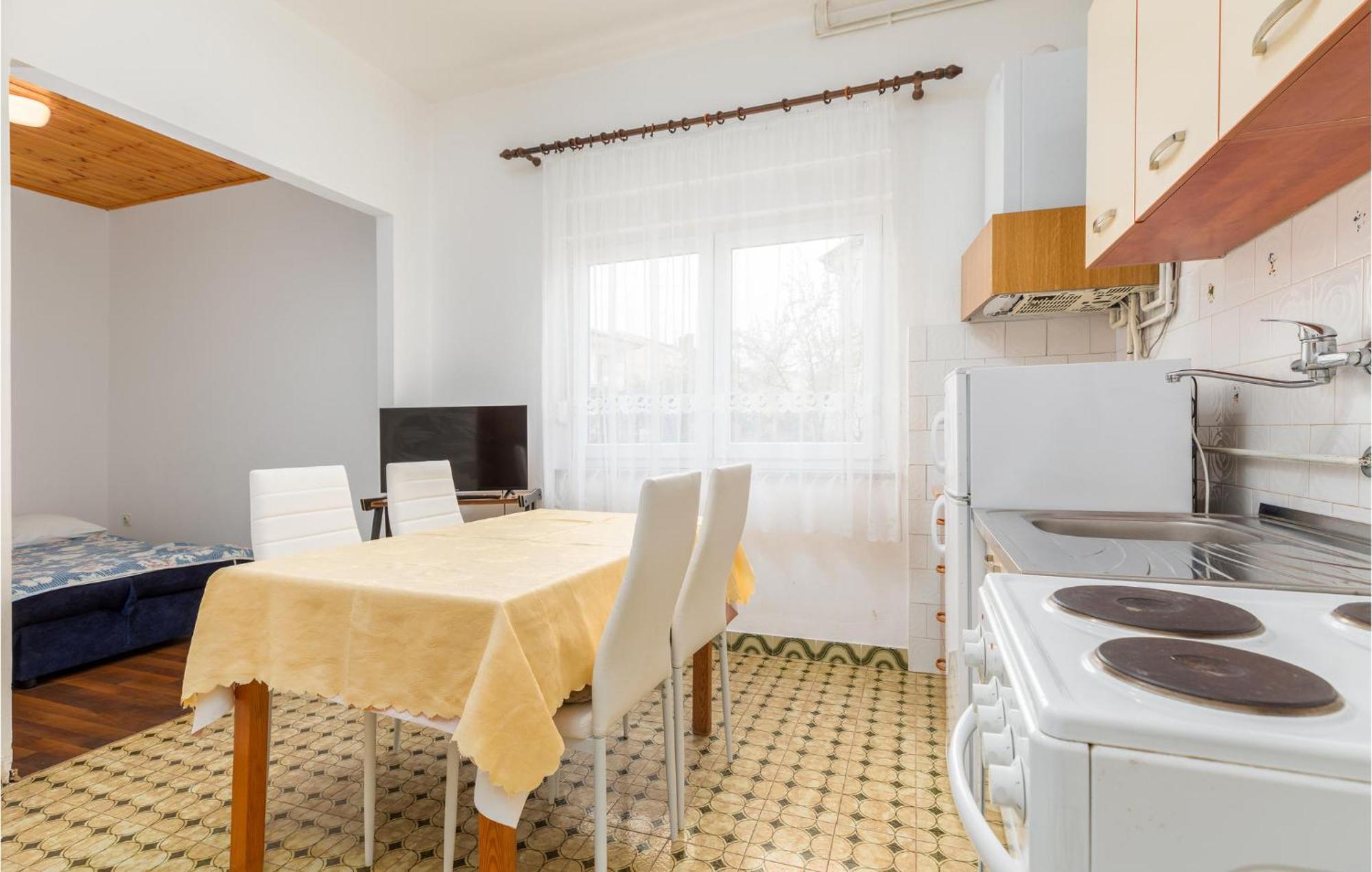 Lovely Apartment In Fazana With Kitchen エクステリア 写真